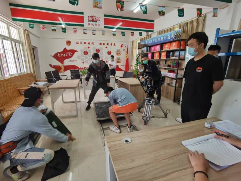 一支视频激活品牌生命力｜施秉县产品视频拍摄公司的创意魔法秀